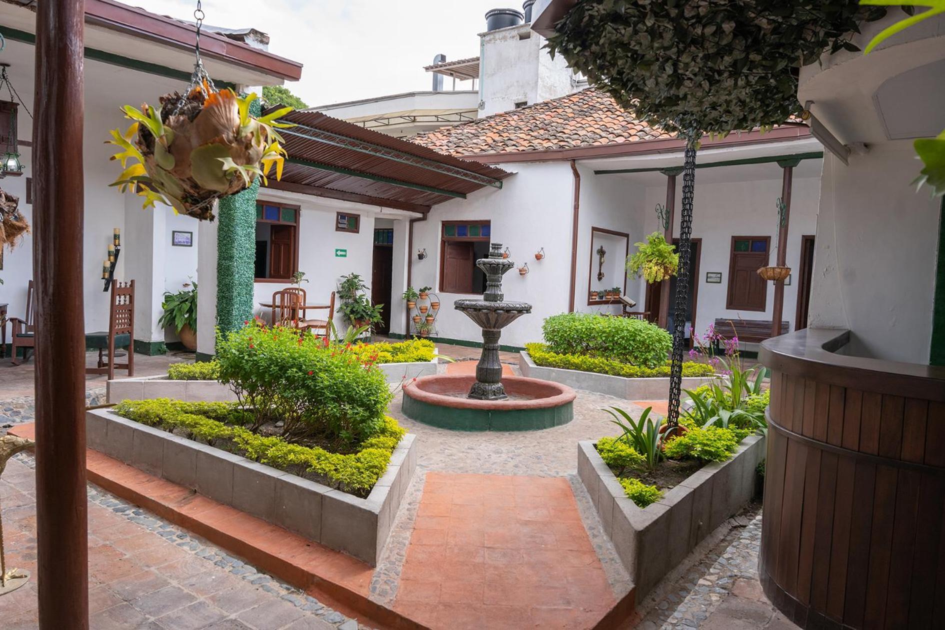 Hotel Casa Antigua บูกา ภายนอก รูปภาพ